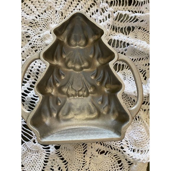 Rare Martha Stewart 3D Woodland Christmas Tree Cake Pan Mold - Picture 9 of 9